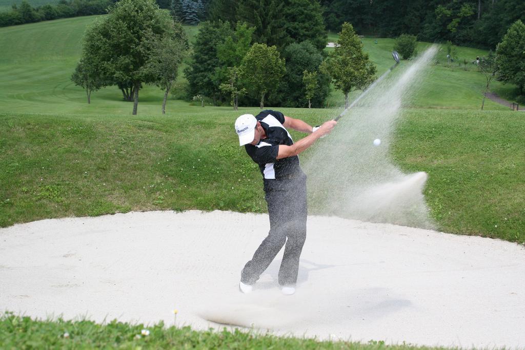 Golf- Und Landhotel Anetseder Thyrnau Екстериор снимка